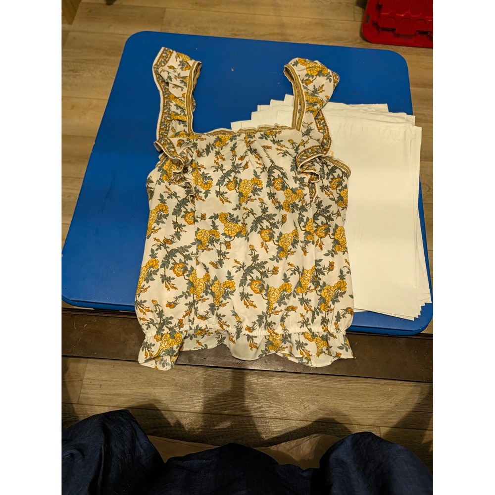 Max Studio Women Yellow Floral Ruffle Smocked Hem Sleeveless Top L 2704D79